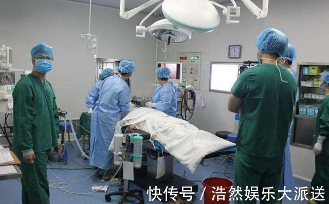 第三产程|顺产生娃到底疼在哪儿助产士模拟接产全程,熬过来的都是女战士