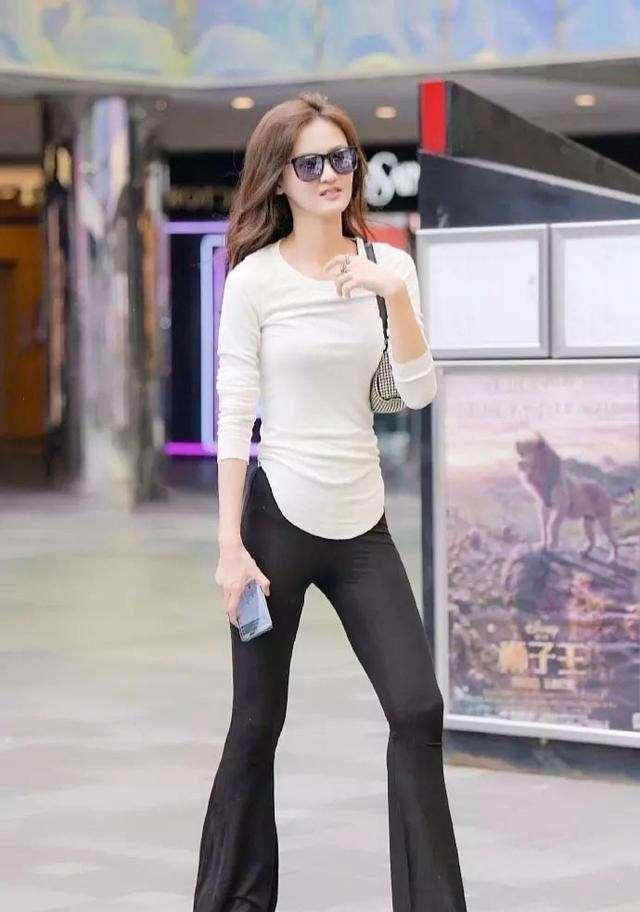 打底裤穿搭活力十足，简约利落干净清爽，穿出一个优雅淑女的感觉