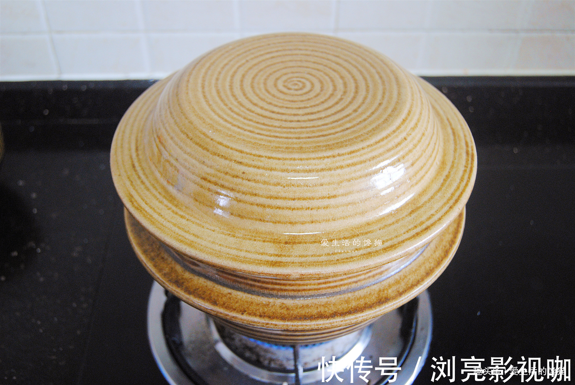 高压锅|焖猪蹄，有人水煮，有人爆炒，都不对，只需一步猪蹄Q弹不发硬！