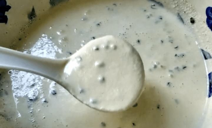 天冷，早餐别再吃油条了，换种吃法，不醒面不揉面，咸香又酥脆