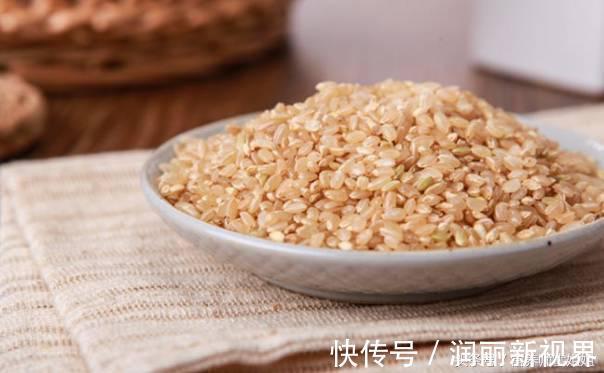 排毒|立秋后,是“排毒黄金期”,身体出现4个症状,说明体内毒素较多