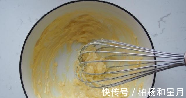 紫薯流心挞这样做，奶香浓郁香滑细腻，营养美味超好吃宝宝小零食！