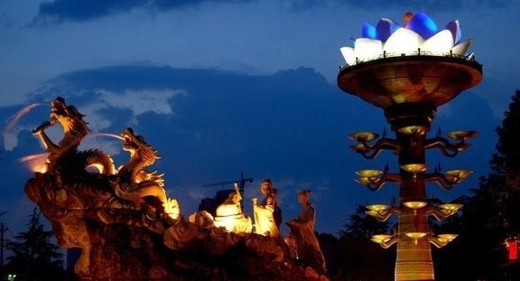 竹书纪年#若不是盗墓贼,谁也不知道:周天子跟西王母还谈过一场轰烈的恋爱