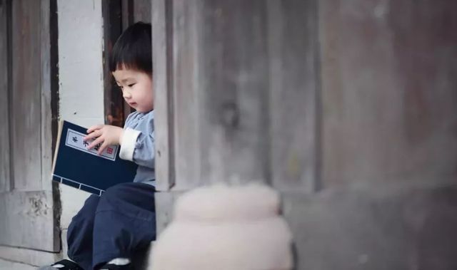 孩子|父母越懒惰，孩子越优秀！睡前让孩子做3件事，长大后聪明又孝顺