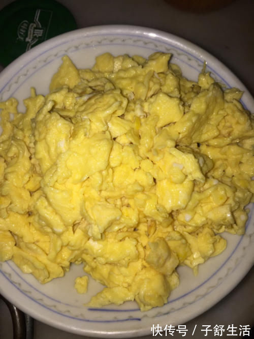 身体健康|建议中年人,无论有钱没钱,都要多吃这道菜,对身体健康有好处!