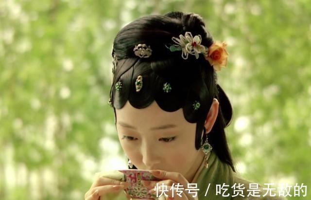 丫鬟|薛宝钗为何容不下袭人?你看看她们第一次的交流方式