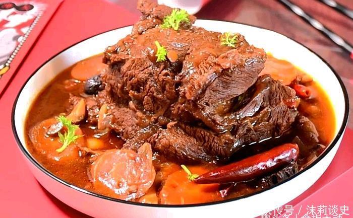 2021除夕年夜饭上桌了!妥妥的美味!酱香浓郁,香辣解馋吃得过瘾