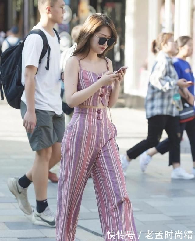 小姐姐|打底裤尽显时尚气息,穿出淑女气质,突出高雅风格