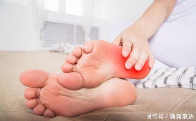 喝茶能降低尿酸很多人都不相信,提醒这种水果同样可以试试