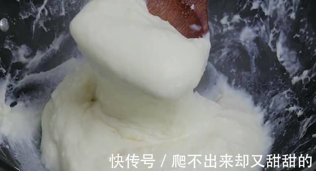 鸡蛋|2个鸡蛋,4袋牛奶,教你一个想不到的做法,连吃10天都不腻