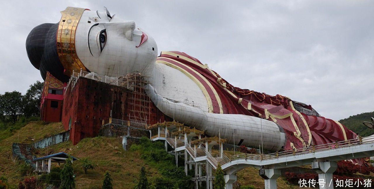 全球最大卧佛侧卧山腰近100年，当地居民晚上瘆得慌