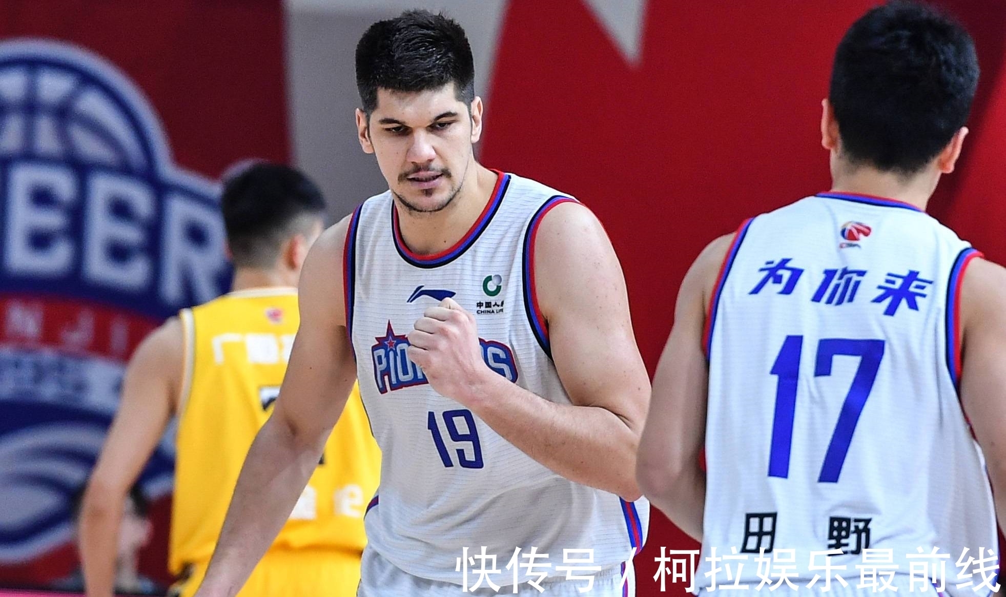廣東|正式重返CBA！超級(jí)中鋒去向成最大懸念，北京隊(duì)又要和廣東搶人？