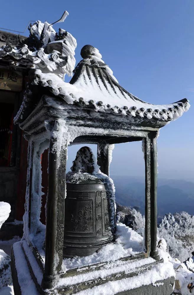 风雪|风雪武当山,仙境藏玄机!大雪封山时,道人、隐士都在干什么!