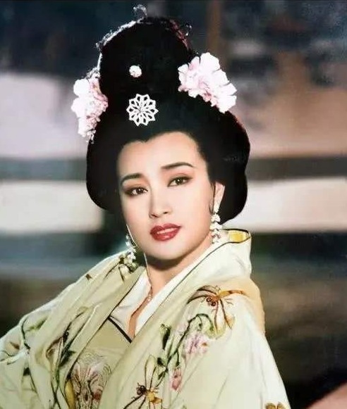 秘密|武则天临终前，为何把皇位还给李家？只因她发现了一个秘密