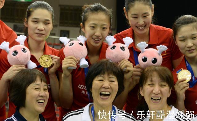 中国女排|过河拆桥!央视点名怒批中国排协,郎平卸任排协发文质疑无感谢