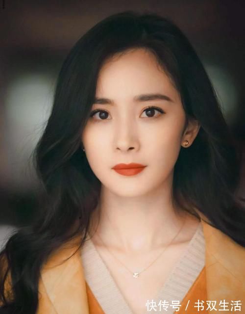 发型师 发型师透露:女生这3种发型留久了,发际线会易上移,赶紧换了吧
