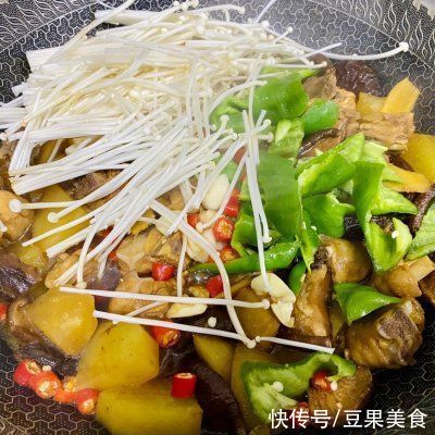  简单|简单快手，下班回家也能做的「秘制黄焖鸡」