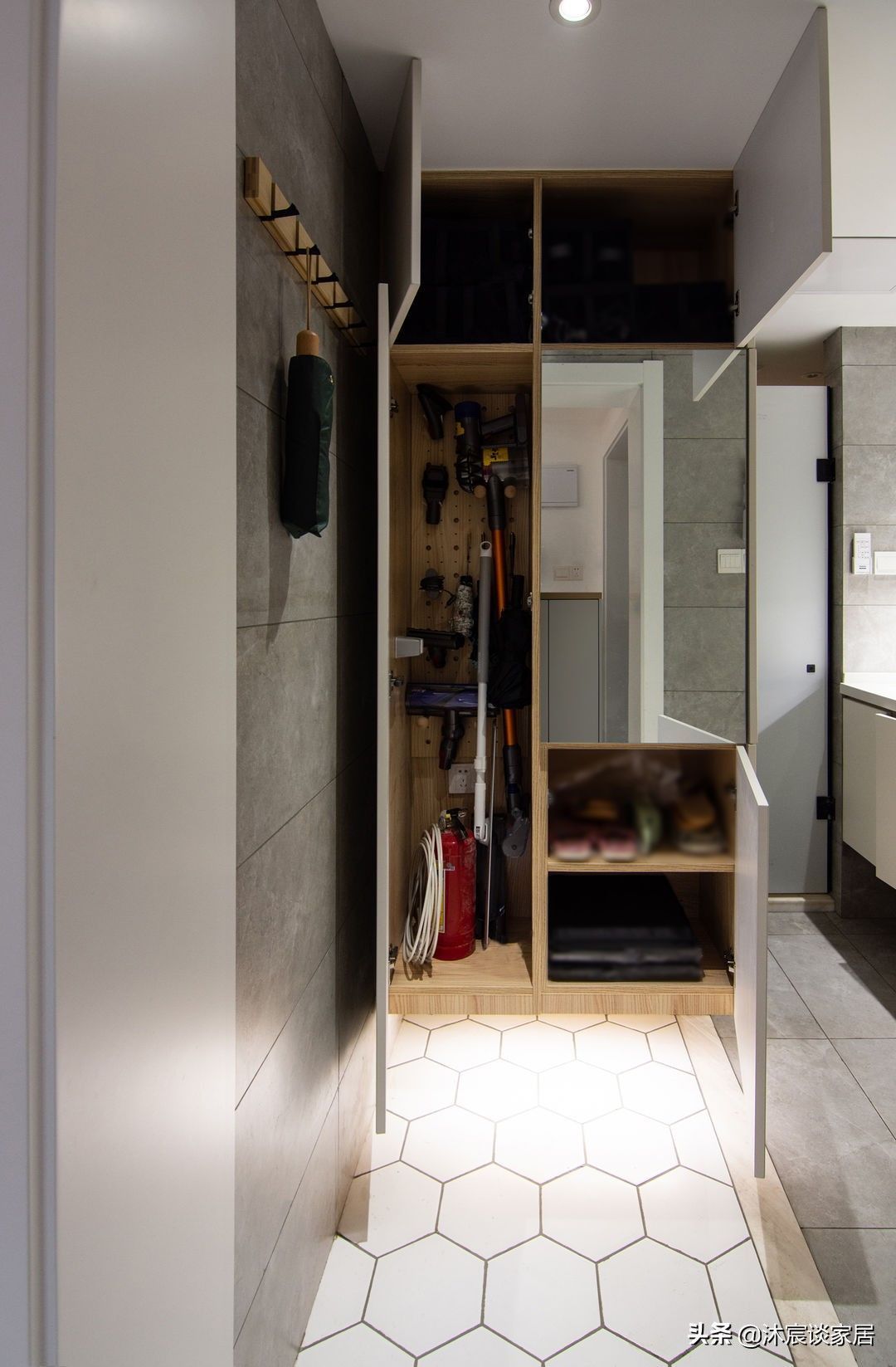 装修|她家改造实在太牛了,光玄关就让人服气,的确是小户型装修的样本