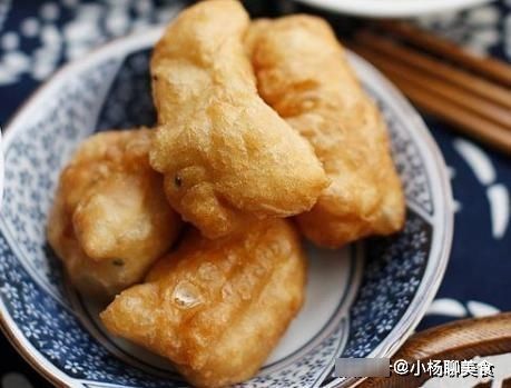 油馍头|早餐新吃法，手不沾面就能做，20分钟搞定上桌，个个香酥鼓大包