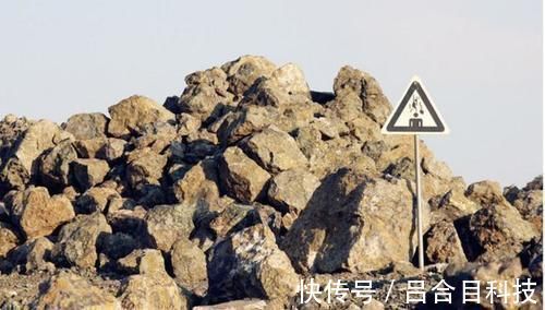 绿宝石|我国最大的绿宝石矿，原石遍地都是，随便你搬你都搬不完