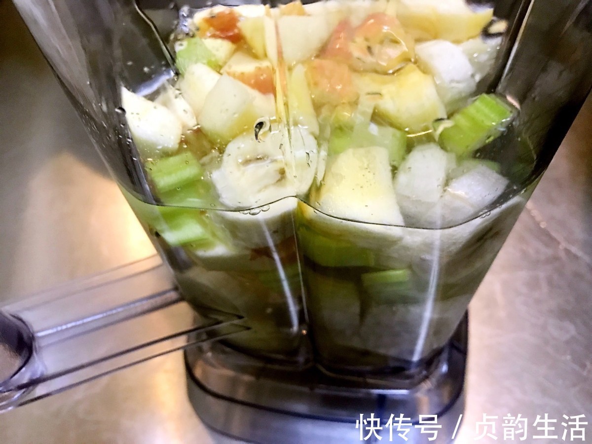 香蕉|天气热没有胃口，做一杯苹果香蕉芹菜汁，营养丰富，酸甜好喝