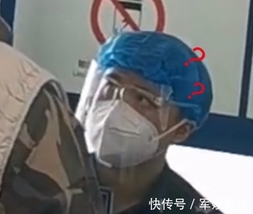 发型|范丞丞又染新发色了!蓝色渐变发型“撞衫”机场工作人员