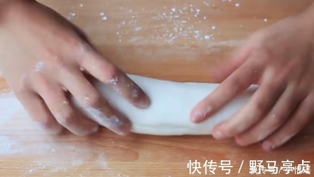 糯米团|想吃麻团不用买，1碗糯米粉就能做，个个金黄酥脆，好吃停不下来