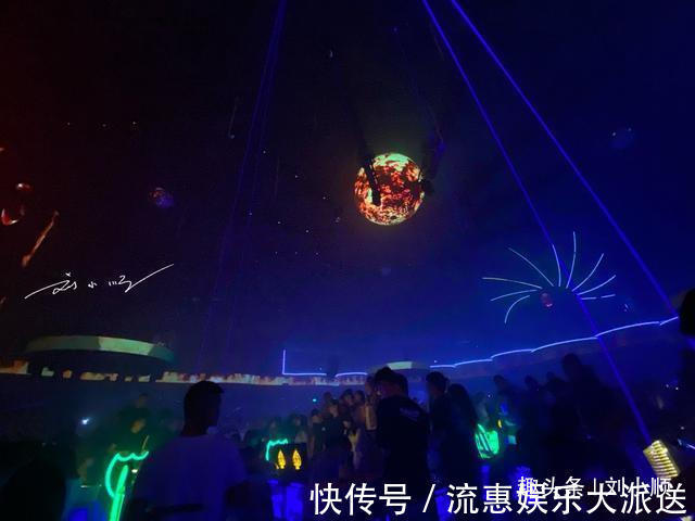 钟楼|谁说西安没有“夜生活”钟楼附近最火爆的夜店，几乎每天都爆满