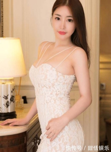 吊带 身材微胖的小姐姐,时尚穿搭蕾丝吊带连衣裙,尽显迷人身段