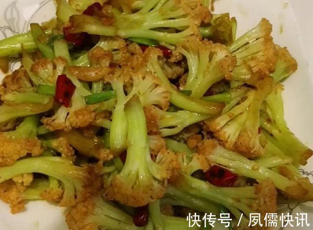 菜花|干煸花菜牢记三个诀窍,花菜清脆可口、香味扑鼻,吃一次还想再吃