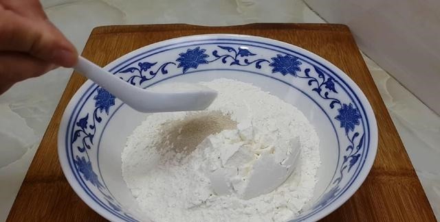 爱吃烧饼的要收藏了,加2个鸡蛋,个个蓬松暄软,比面包香甜好吃