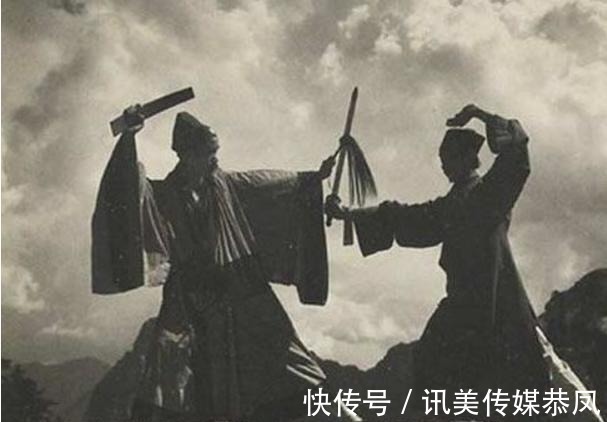 下山救世@实拍七十年前的道士：原来真的有“华山论剑”，没有想象中的激烈