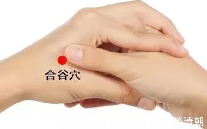 地筋|十女九郁！4个穴位，疏肝解郁行气通络，让你的心情如花儿般美丽