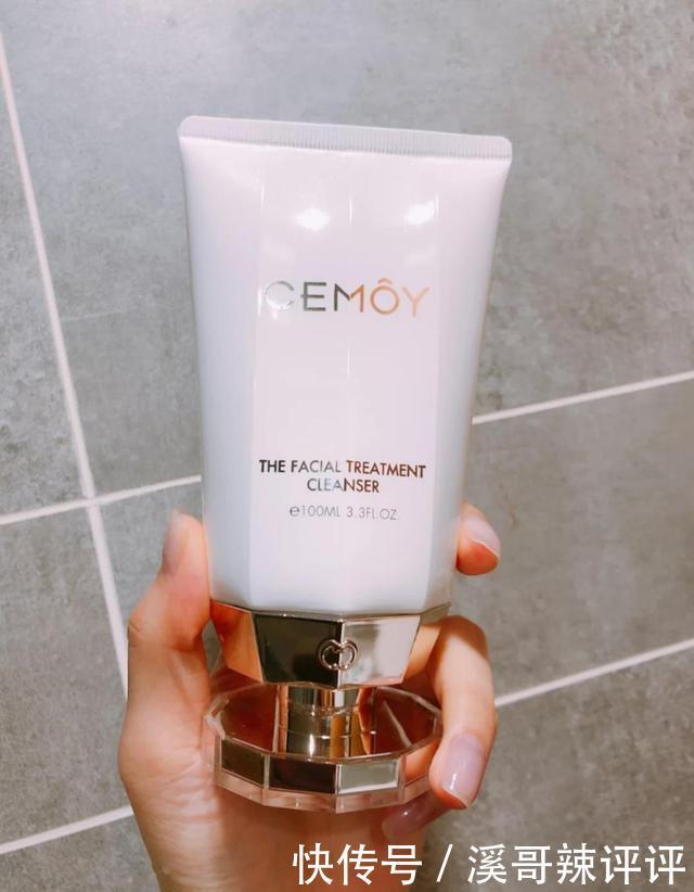 洗面奶红黑榜芙丽芳丝好用不贵,泰国牛奶差评,用完假滑洗不净