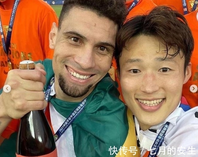 奖杯|孙准浩晒冠军奖杯和金牌,并艾特家人:很快就回来啦