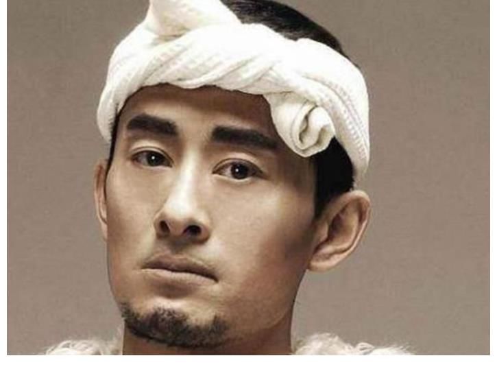 阿宝|阿宝的毁灭史，从“农民歌手”到“人设崩塌”，他都经历了什么？