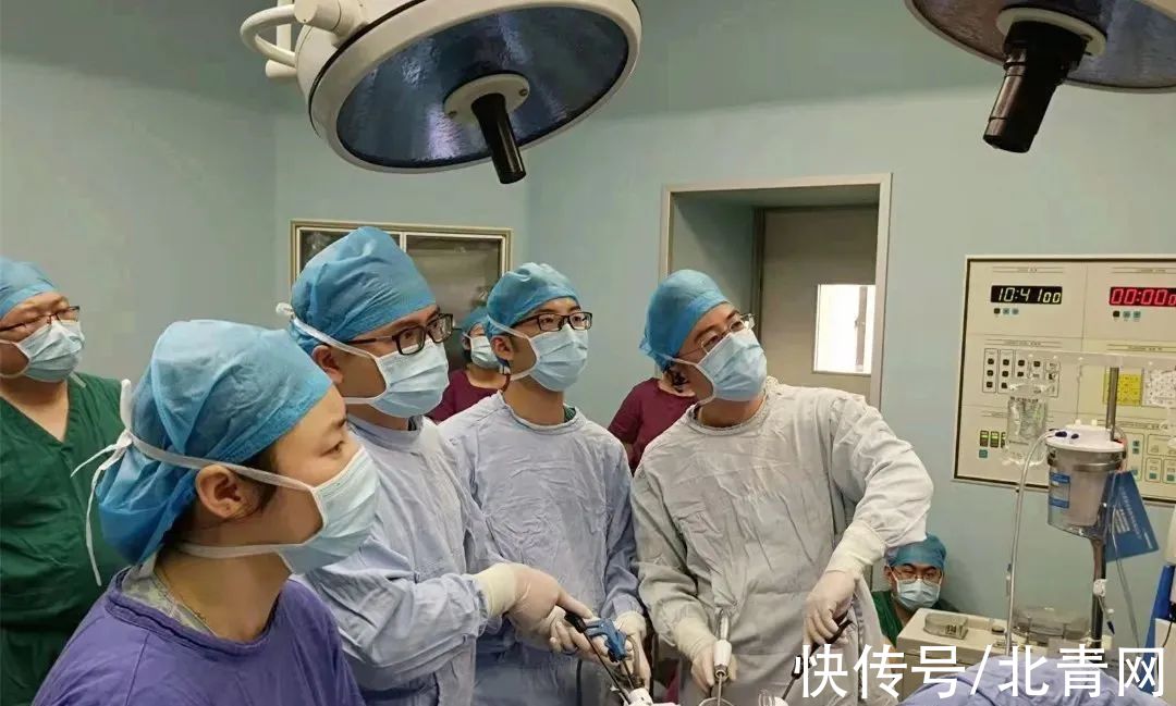 荸荠|头皮发麻!女子体内取出2条活虫,竟是这种食物惹的祸!很多人都爱吃