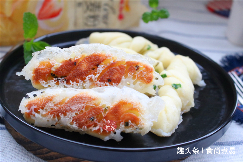 首次做这款花卷,新手也能快速学会,表面蓬松柔软,底部香酥脆口