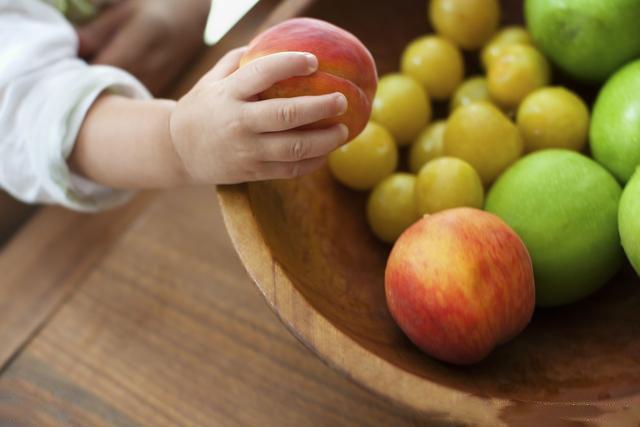 儿童已成白血病高发群,这些水果是“隐患”,别再给孩子吃了