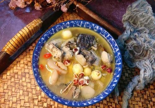 春天湿气太重,多给家人喝这汤,营养滋补又祛湿,让你一身轻松