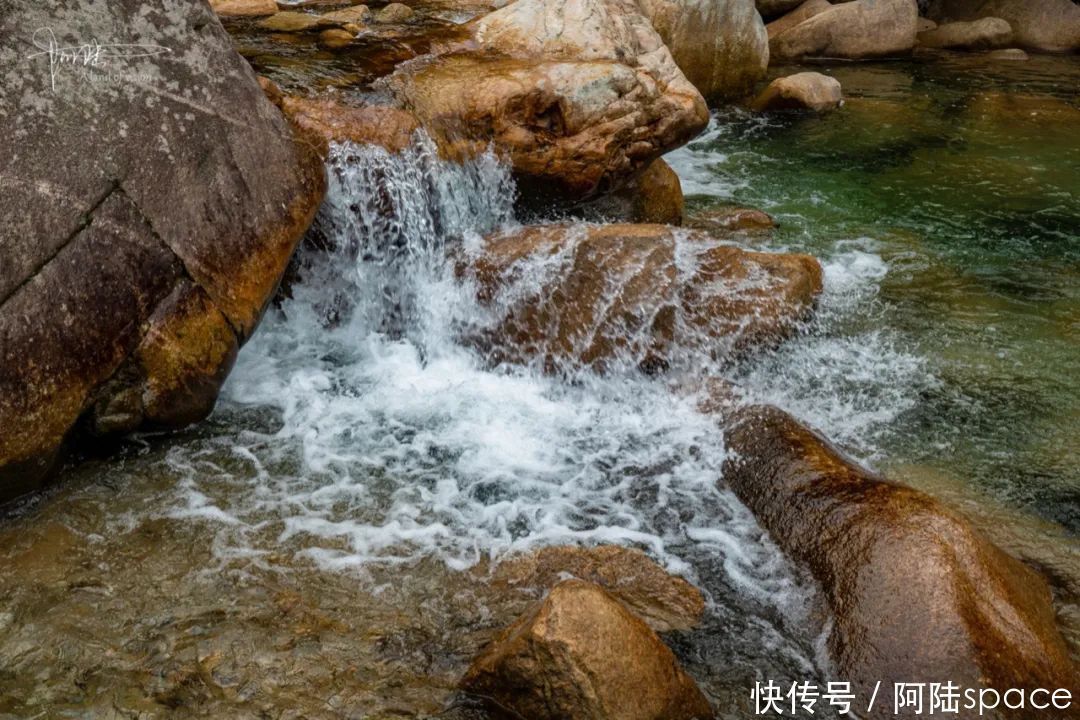 夏腊梅 游览“浙西小黄山”,这里的溪涧尤其适合在夏天玩耍
