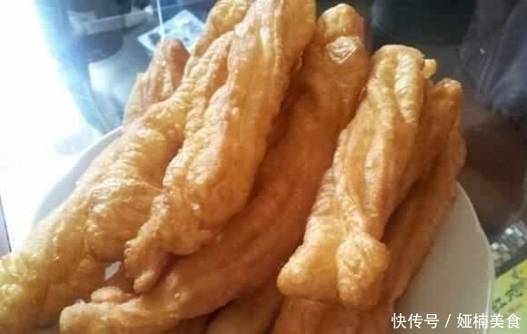 炸油条不用发面,放一天都不皮,孩子都吃不够,赶紧收藏吧!