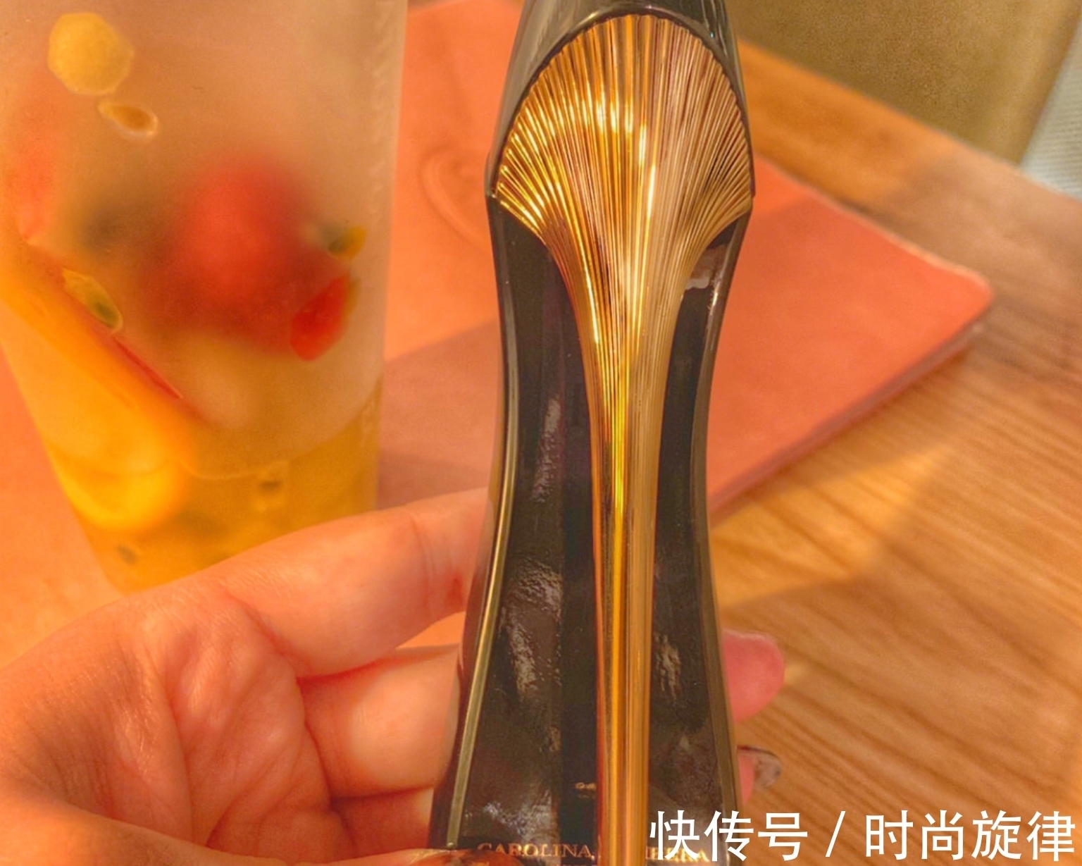 廉价感 很有“廉价感”的几双鞋,30岁的女人很少穿,影响气质还不好搭配