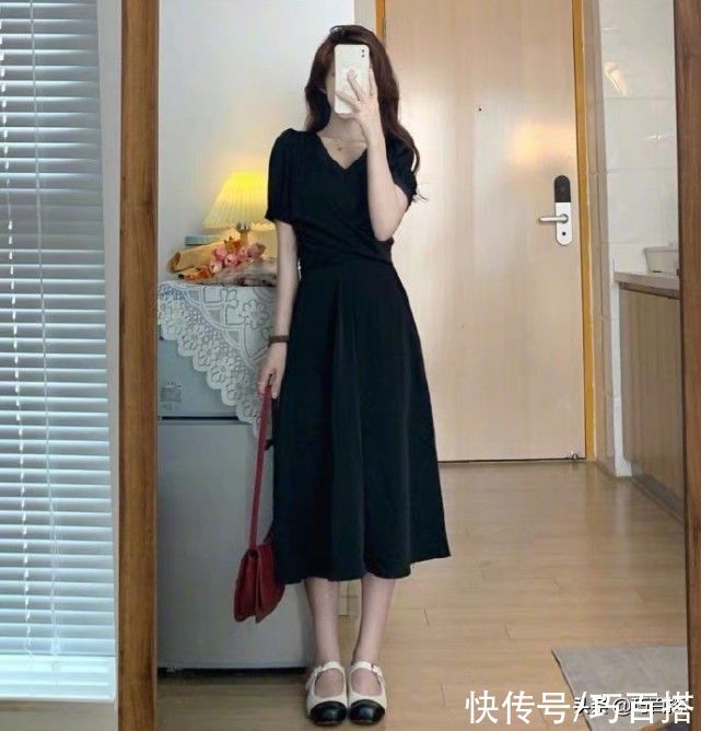 日常|懂得“留白”更显气质！这几种简单日常的高级look，让你轻松变美