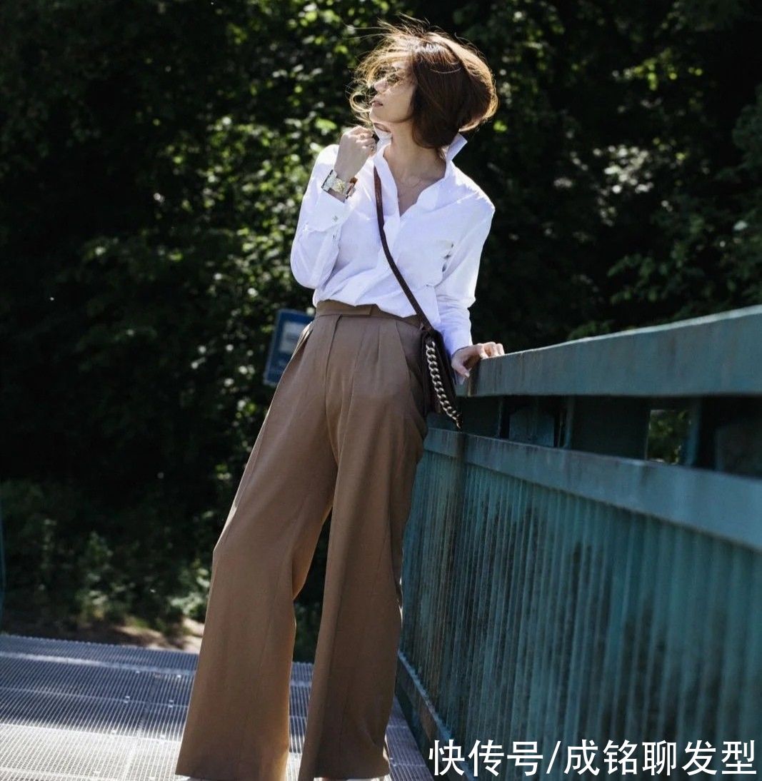 有气质|奔五的女人别“扮嫩”，这样搭配成熟又有范，既有气质又有女人味
