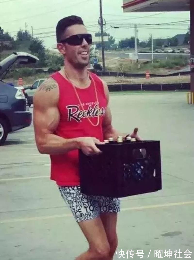 训练|都说练腿好处多，教你5个动作，提升睾酮分泌，紧致腿部线条