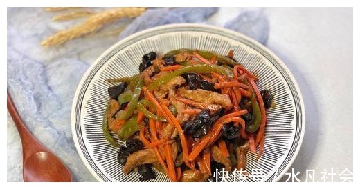 新手|鱼香肉丝家常做法,新手也能学会,出锅后鱼香味扑鼻