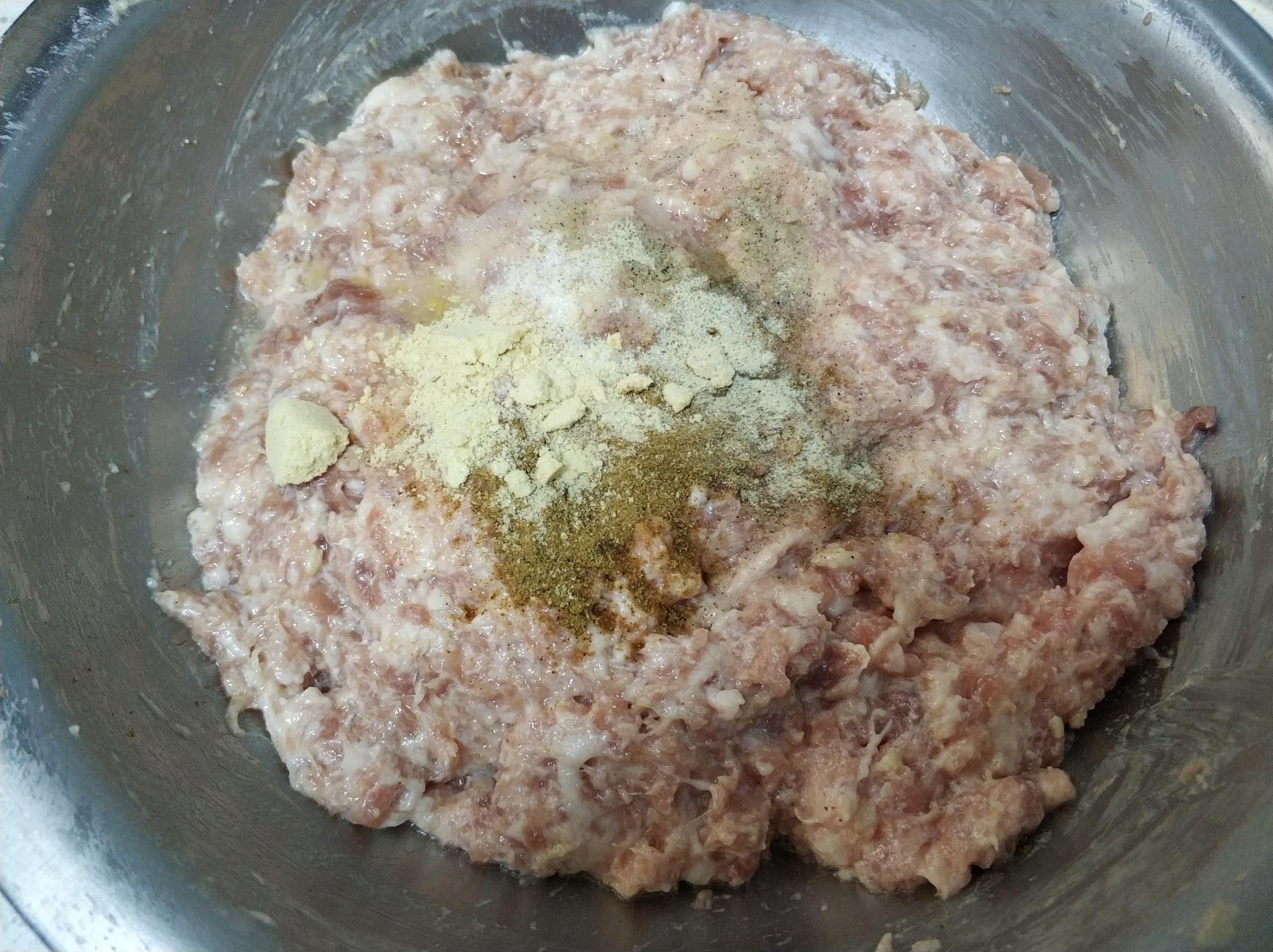 炸丸子|爷爷做了一辈子的炸肉丸,教给我几个小诀窍,最忌放这两味调料