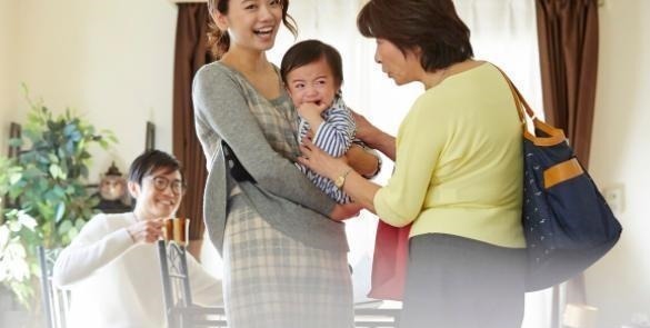 孝顺|“连坐式孝顺”老人理所当然，子女却有苦说不出，这是怎么回事