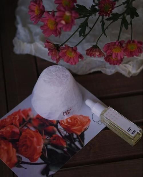 文案：各过各的新生活，不要回头